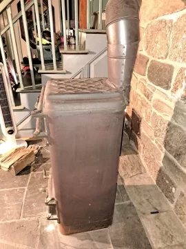 [Hearth.com] Help ID'ing this coal stove...