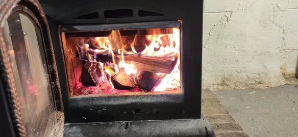 [Hearth.com] What Is In Your Stove Right Now?