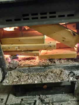 [Hearth.com] What Is In Your Stove Right Now?