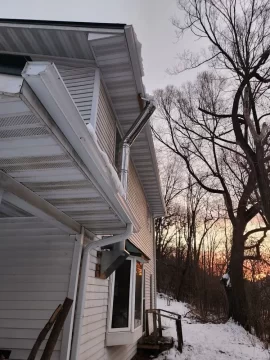 [Hearth.com] Damaged chimney