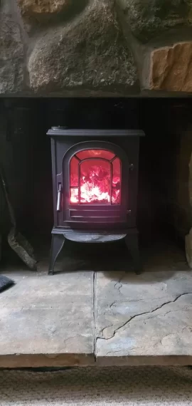 [Hearth.com] Aspen wood stove temperature 700 too hot?