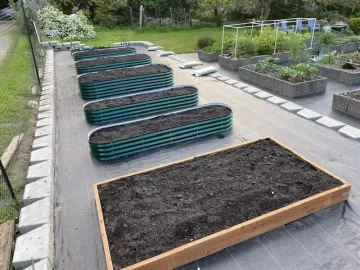 [Hearth.com] Garden 2x6 Raised bed rotted and fell over after 30 years