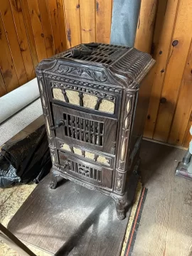 [Hearth.com] need help identifying old stove