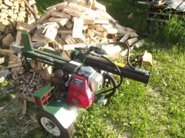 [Hearth.com] Log truck loads of firewood in the pnw.