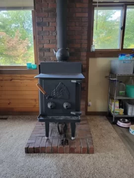 [Hearth.com] circa 1980 woodburning stove ID needed