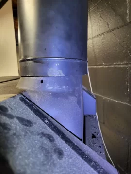 [Hearth.com] Stove Pipe Oval to Round Connector on Defiant