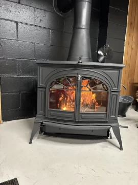 [Hearth.com] Stove Pipe Oval to Round Connector on Defiant