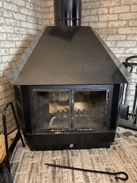 [Hearth.com] Could someone tell me the brand/model of my woodstove?