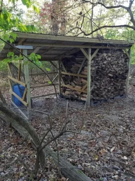 [Hearth.com] Can anybody help me identify this wood stove, or estimate its output/efficiency?