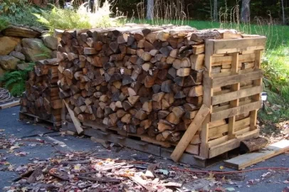 [Hearth.com] Ok it's that time of the year again....... to show wood piles/stacks!!