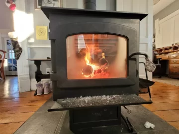 [Hearth.com] What Is In Your Stove Right Now?