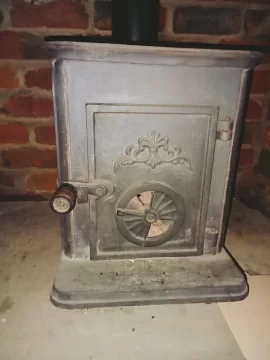 [Hearth.com] Can anyone identify my stove?