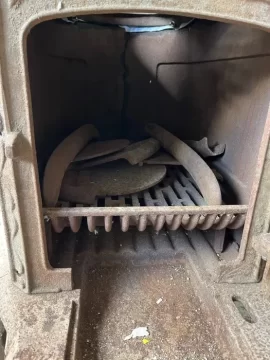 [Hearth.com] I would like to have an ID in this wood stove, please