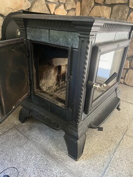 New House with Hearthstone and Jotul 3