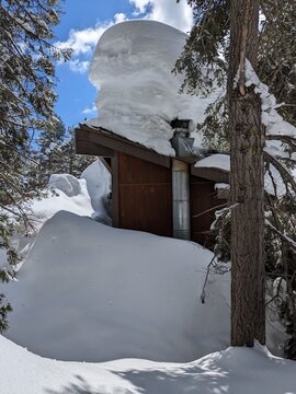 [Hearth.com] Rebuild or replace metal chimney