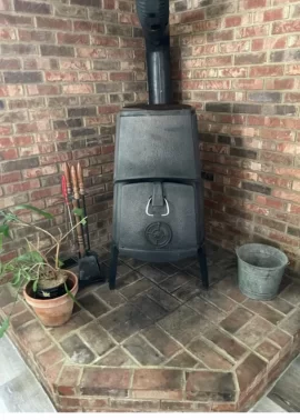 [Hearth.com] Can anyone identify this stove?