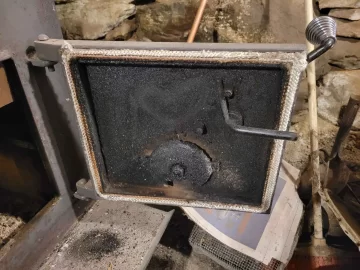 [Hearth.com] Quick creosote buildup: Need Advice on Efficient & Safe Use of an Old Wood Furnace!