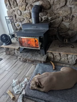 [Hearth.com] Strange Glass Old Heritage Wood Stove