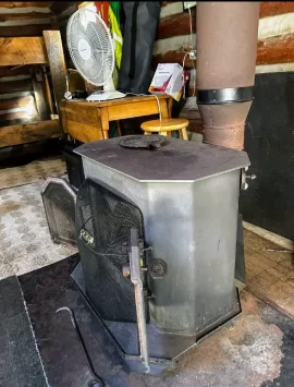 [Hearth.com] Help Identifying 1980 Wood Stove