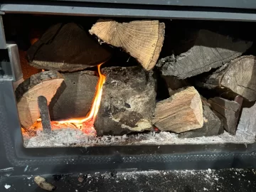 [Hearth.com] What Is In Your Stove Right Now?