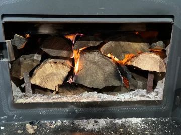 [Hearth.com] What Is In Your Stove Right Now?