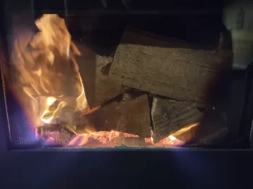 [Hearth.com] What Is In Your Stove Right Now?