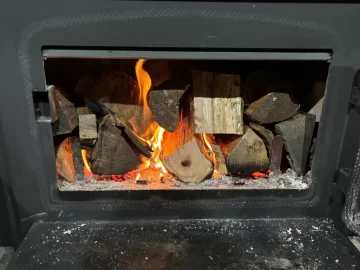 [Hearth.com] What Is In Your Stove Right Now?