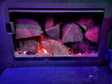 [Hearth.com] What Is In Your Stove Right Now?