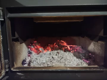 [Hearth.com] What Is In Your Stove Right Now?