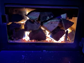 [Hearth.com] What Is In Your Stove Right Now?