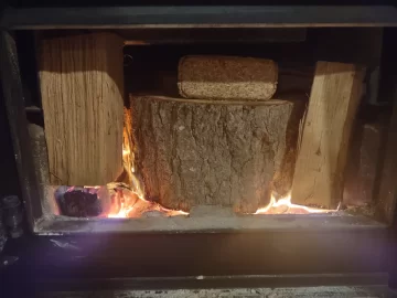 [Hearth.com] What Is In Your Stove Right Now?