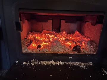 [Hearth.com] What Is In Your Stove Right Now?