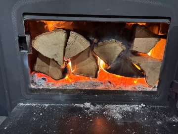 [Hearth.com] What Is In Your Stove Right Now?