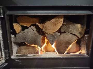 [Hearth.com] What Is In Your Stove Right Now?