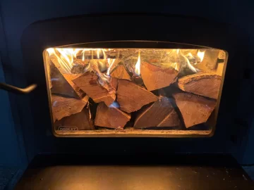 [Hearth.com] What Is In Your Stove Right Now?