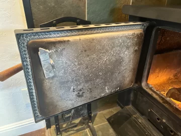 [Hearth.com] Help Identifying a Arrow Stove