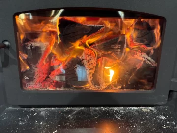 [Hearth.com] What Is In Your Stove Right Now?