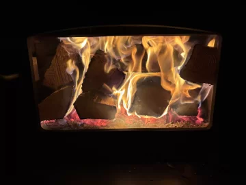 [Hearth.com] What Is In Your Stove Right Now?