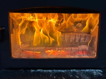 [Hearth.com] What Is In Your Stove Right Now?