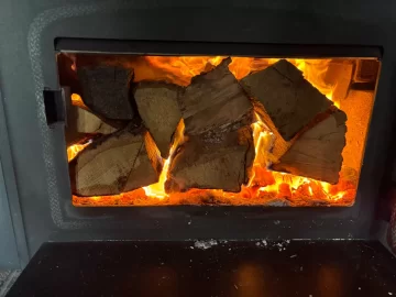 [Hearth.com] What Is In Your Stove Right Now?