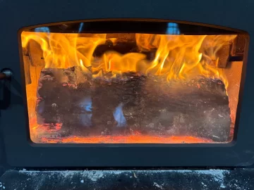 [Hearth.com] What Is In Your Stove Right Now?