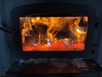 [Hearth.com] What Is In Your Stove Right Now?