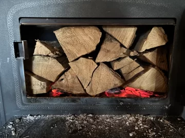 [Hearth.com] What Is In Your Stove Right Now?