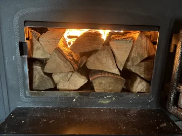 [Hearth.com] What Is In Your Stove Right Now?