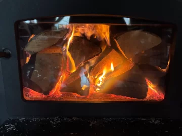 [Hearth.com] What Is In Your Stove Right Now?