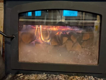 [Hearth.com] ESCAPE 2100 little to no heat output