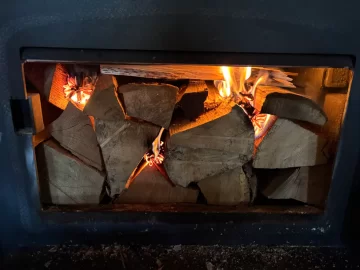 [Hearth.com] What Is In Your Stove Right Now?