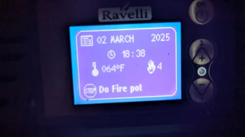 [Hearth.com] Ravelli Francesca do fire pot cleaning