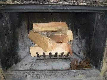 [Hearth.com] Have you seen this Wood fireplace insert? Help me choose