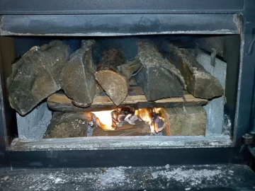 [Hearth.com] What do you use for kindling?